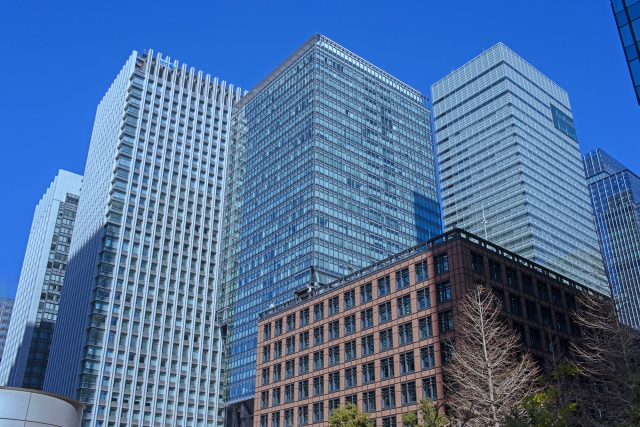 金融DX推進の成功事例を示す様子を表したイメージ