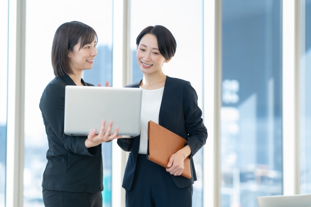 金融DXの目的明確化により金融業界の変革を目指す様子を表したイメージ