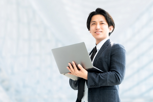 金融DXにより業務を刷新し未来の競争力を育てる様子を表したイメージ