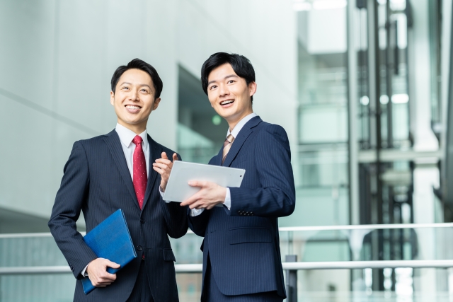 金融業界においてビジネスモデルの革新が企業に与える影響について示したイメージ