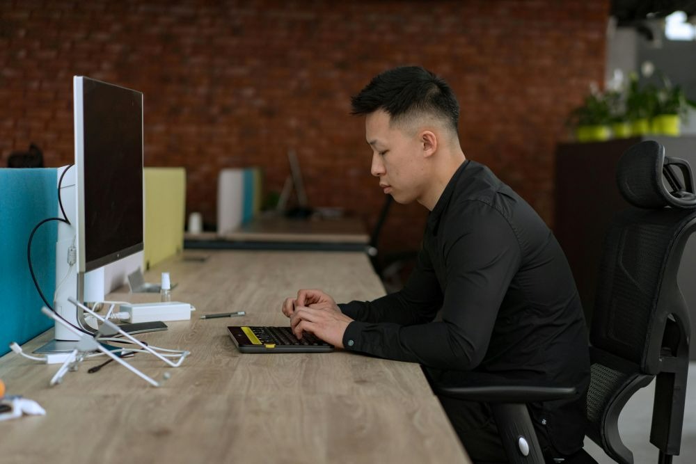 ラボ型開発により開発体制強化を目指すイメージ