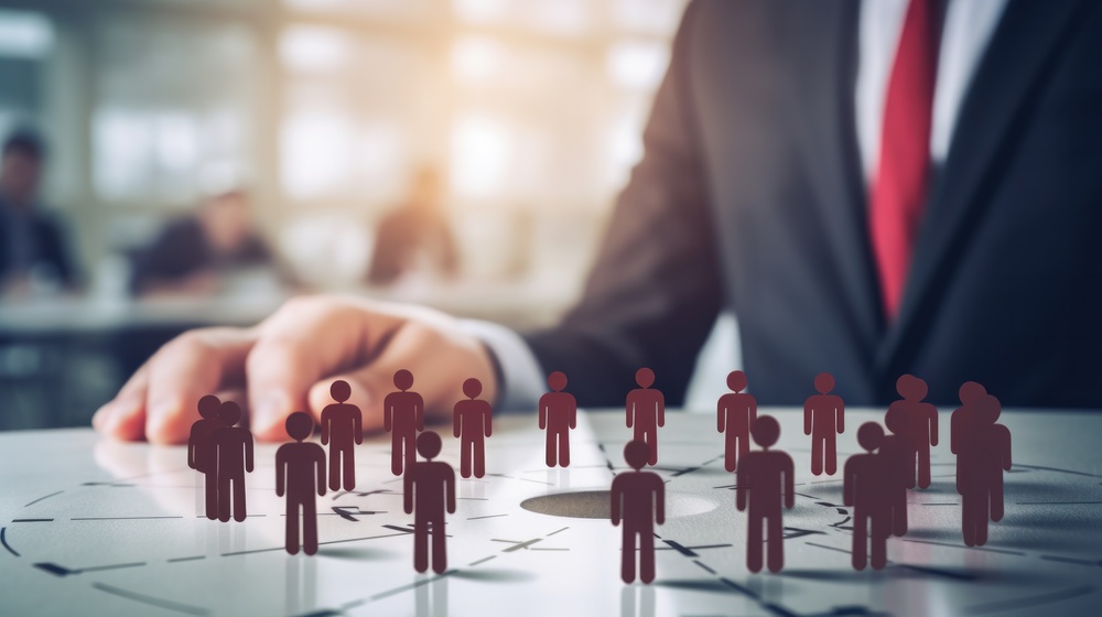 データ活用で業務変革と意思決定を高度化する労務DXのイメージ