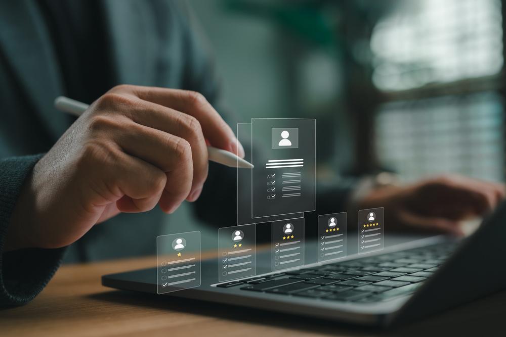 外部環境の変化に対応し業務基盤を強化する労務DXのイメージ