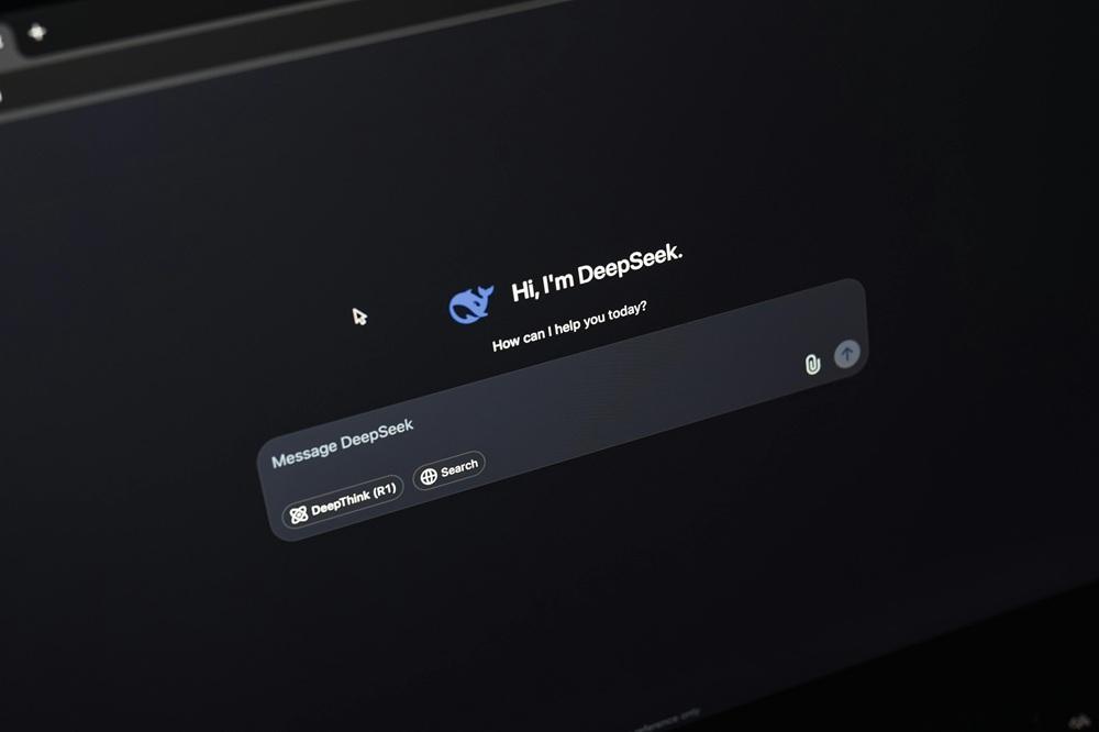 音声AIアプリの5つの活用領域。音声認識や音声対話および音声コマンドと音声合成に加え音声解析による業務効率化と顧客体験の向上